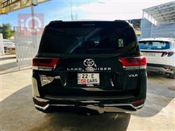 تۆیۆتا لاند کروزەر